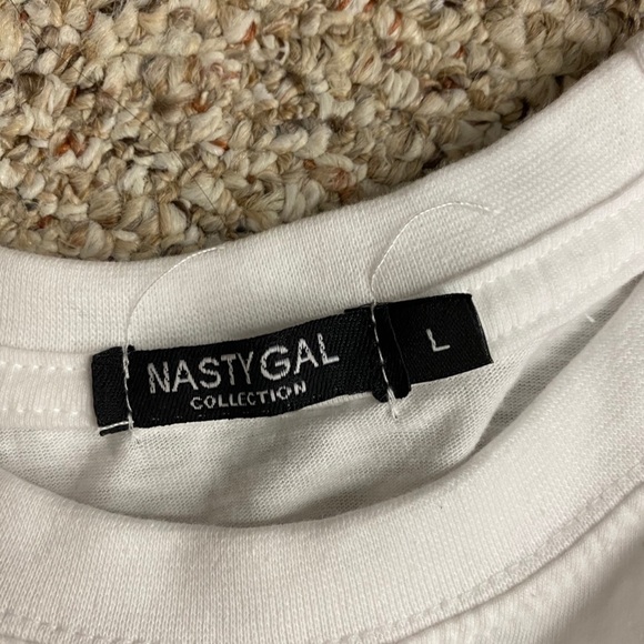 NASTY GAL tshirt - Picture 2 of 2